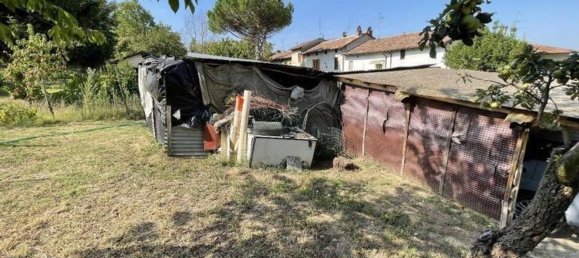 100m² Land in Santa Giuletta, Italy No. 62499 2