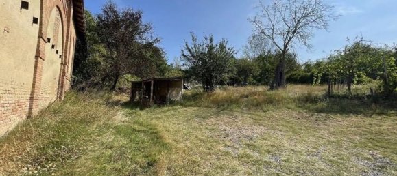 100m² Land in Santa Giuletta, Italy No. 62499 28