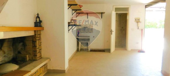 4 غرف نوم فيلا في Fara Filiorum Petri, Italy رقم 41840 10