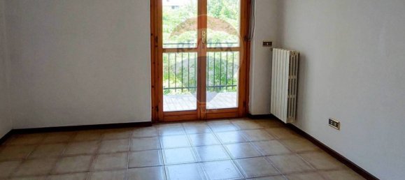 4 غرف نوم فيلا في Fara Filiorum Petri, Italy رقم 41840 25