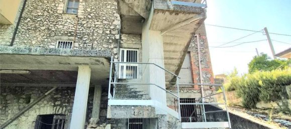 6 rooms House in Veroli, Italy No. 297318 8