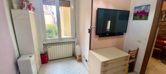 Studio in Bresso, Italy, Nr. 2386 2