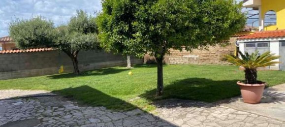 5 rooms Apartment in Pomezia, Italy No. 4525 13