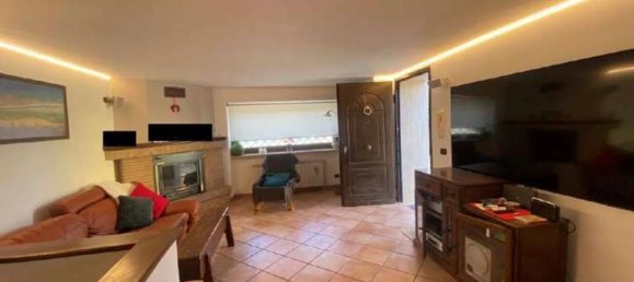 5 rooms Apartment in Pomezia, Italy No. 4525 21