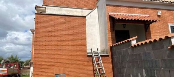 5 rooms Apartment in Pomezia, Italy No. 4525 19