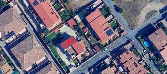 5 rooms Apartment in Pomezia, Italy No. 4525 12