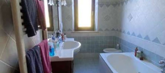 5 rooms Apartment in Pomezia, Italy No. 4525 4