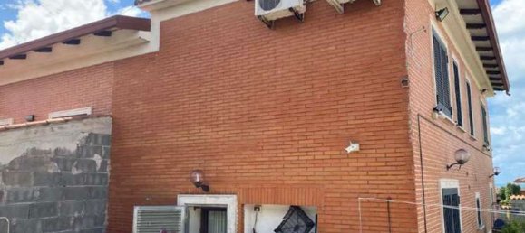 5 rooms Apartment in Pomezia, Italy No. 4525 17