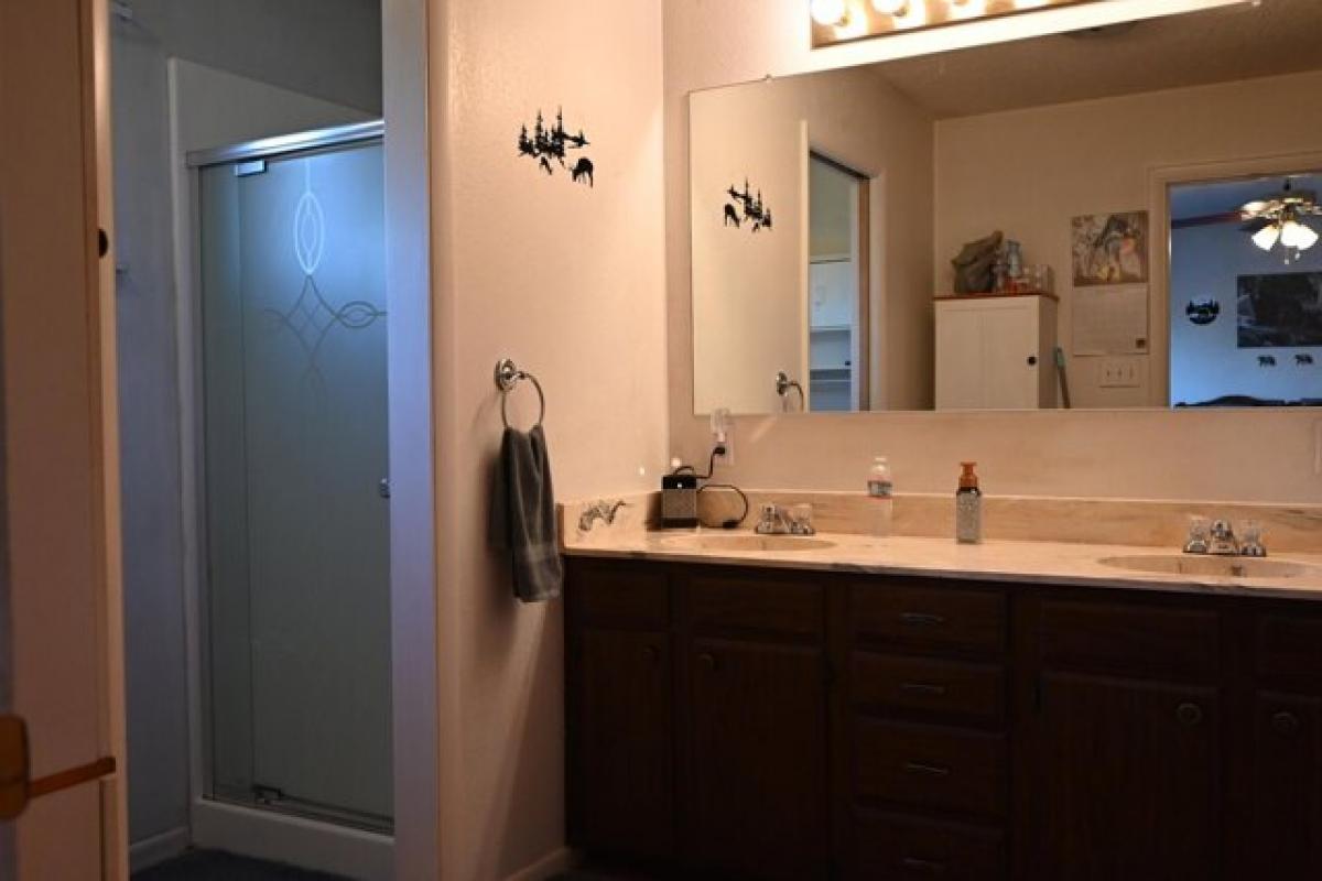 3 bedrooms House in Burney, USA No. 413727