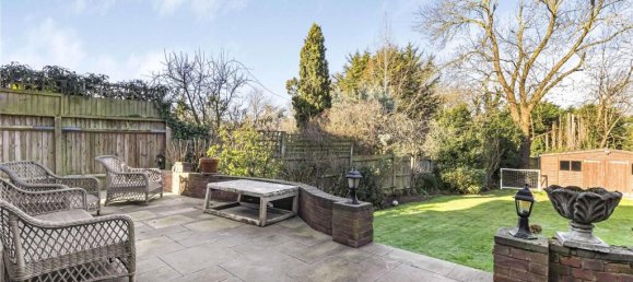 3 bedrooms House in London, United Kingdom No. 6612 22