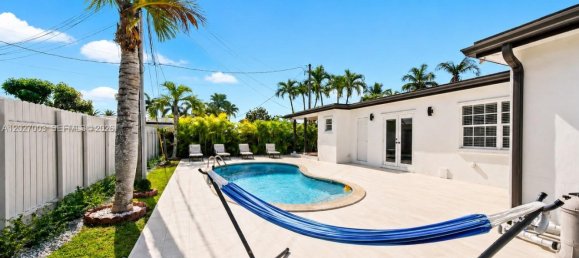 5 dormitorios villa en venta en Miami, Miami-Dade, Florida, USA № 614930 8