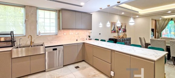 Villa T4 em Jumeirah Park, UAE N.º 94415 15