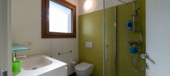 3 Schlafzimmer Villa in Udine, Italy, Nr. 366057 38