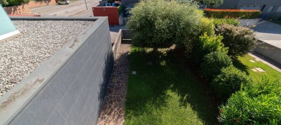 3 Schlafzimmer Villa in Udine, Italy, Nr. 366057 7