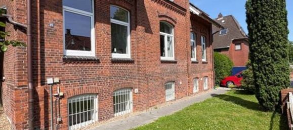 9 rooms Building in Stade, Germany No. 358528 4
