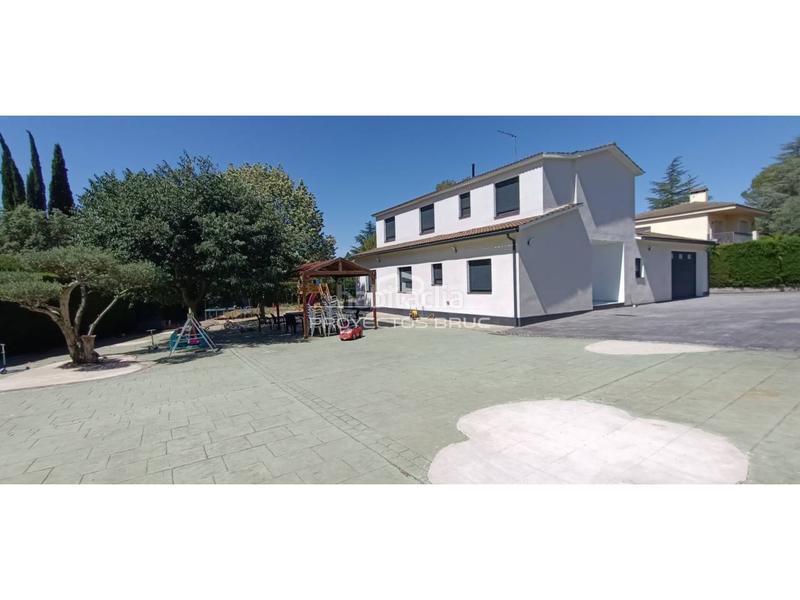 4 bedrooms House in Collbato, Spain No. 243112