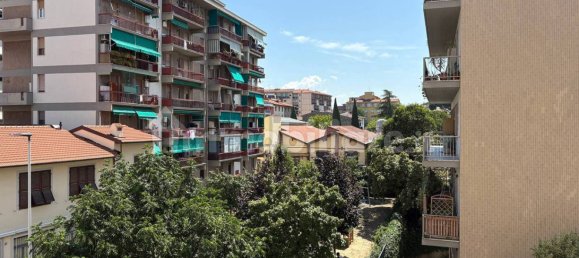 1 bedroom Apartment in Florence, Italy No. 358770 5