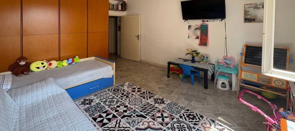 1 bedroom Apartment in Florence, Italy No. 358770 3