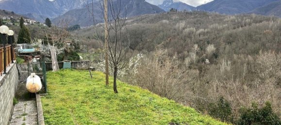 2 bedrooms House in Fivizzano, Italy No. 128555 3