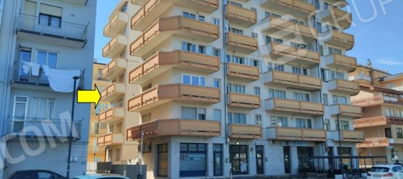 4 rooms Apartment in Chioggia, Italy No. 201300 2