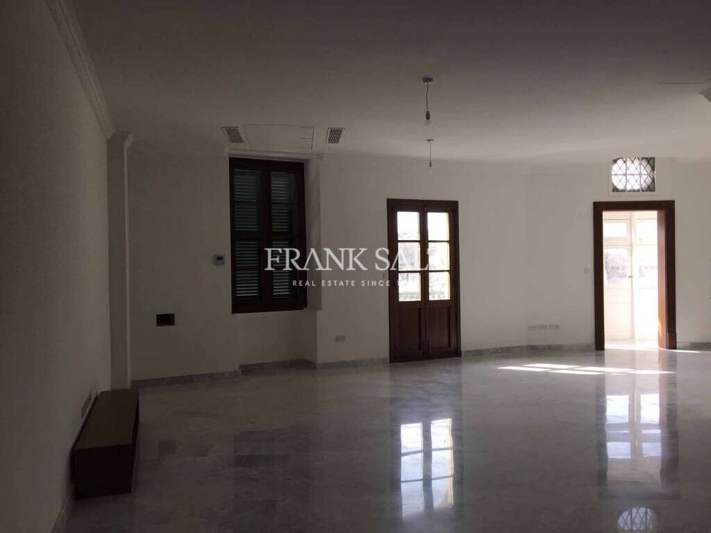 Apartamento T5 em Kalkara, Malta N.º 3959