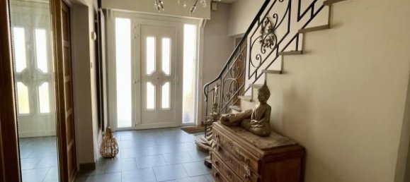 5 Schlafzimmer Haus in Guesnain, France, Nr. 325552 3