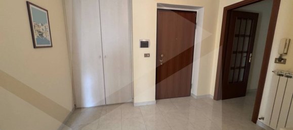 Apartamento de 4 divisões em Avezzano, Italy N.º 25321 12