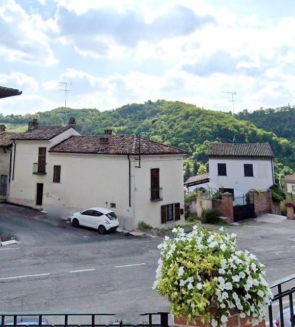 5 rooms House in Ozzano Monferrato, Italy No. 165928