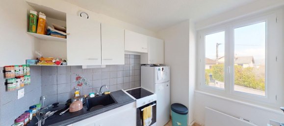 7 rooms Apartment in Oyonnax, France No. 341141 3