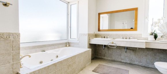 Casa T5 em Estepona, Spain N.º 146051 6