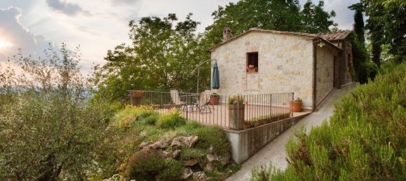 8 bedrooms House in Sarteano, Italy No. 81983 33