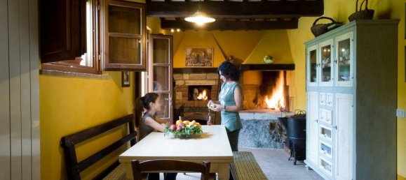 8 bedrooms House in Sarteano, Italy No. 81983 11