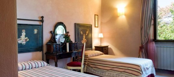 8 bedrooms House in Sarteano, Italy No. 81983 19