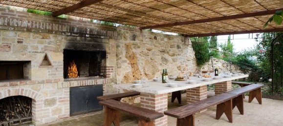 8 bedrooms House in Sarteano, Italy No. 81983 2