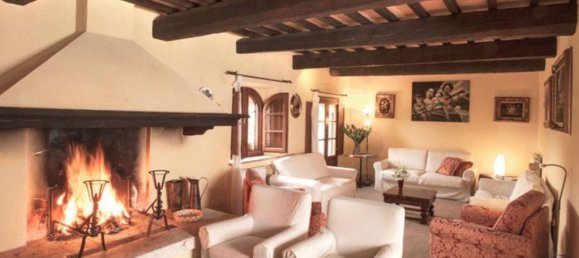 8 bedrooms House in Sarteano, Italy No. 81983 6