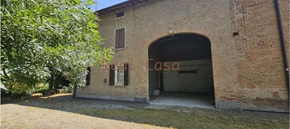 Дом с 11 спальнями в Модена, Италия № 347657 40