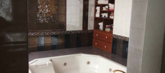 4 bedrooms Cafe / restaurant in Bangkok, Thailand No. 1126 3