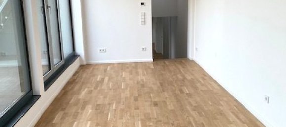 4 rooms Apartment in Prenzlauer Berg, Germany No. 68864 3
