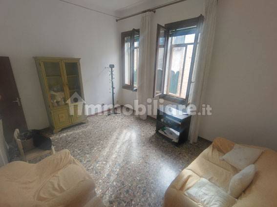 3 bedrooms Apartment in Venice, Italy No. 358582