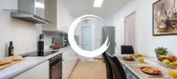 Вилла с 6 спальнями в Адехе, Испания № 28002 36