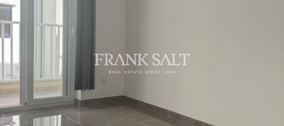 4 bedrooms Apartment in Swatar, Malta No. 1699 17