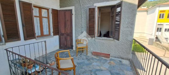 6 bedrooms House in Piverone, Italy No. 323107 2