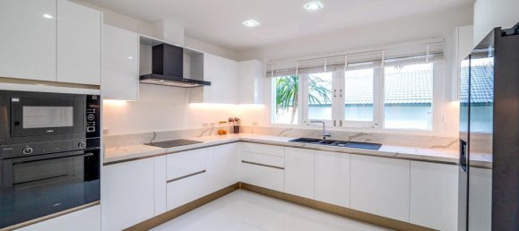 6 غرف نوم منزل في Sattahip, Thailand رقم 26565 16