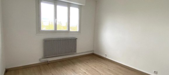 Apartamento de 2 dormitorios en Saint-Jean-de-la-Ruelle, France No. 161147 5