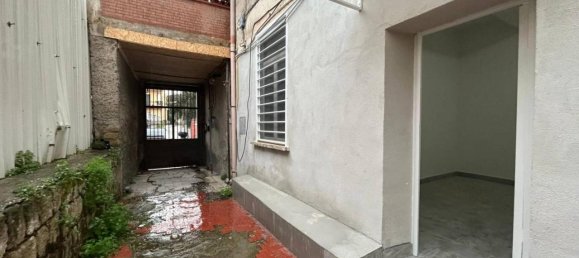 Studio in Naples, Italy No. 147817 8