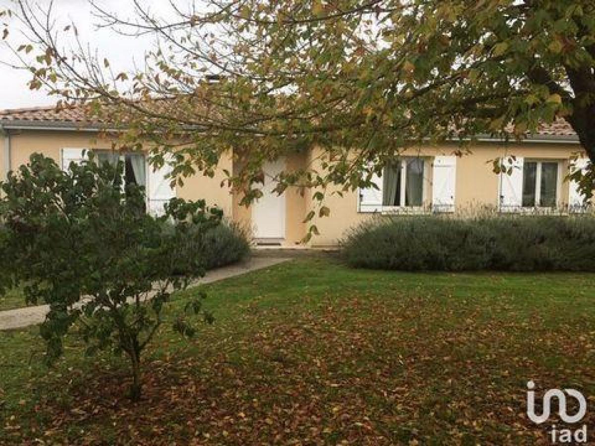 3 bedrooms House in Libourne, France No. 4570