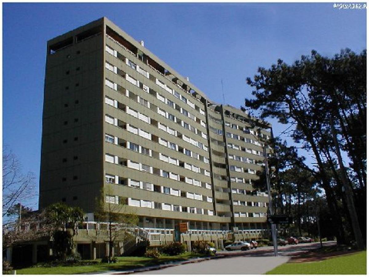 2 bedrooms Apartment in Maldonado, Uruguay No. 857