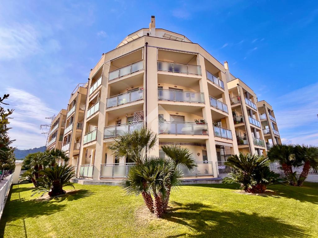 2 bedrooms Apartment in Albenga, Italy No. 381057