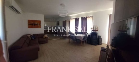 2 bedrooms Penthouse in Zejtun, Malta No. 11401 4