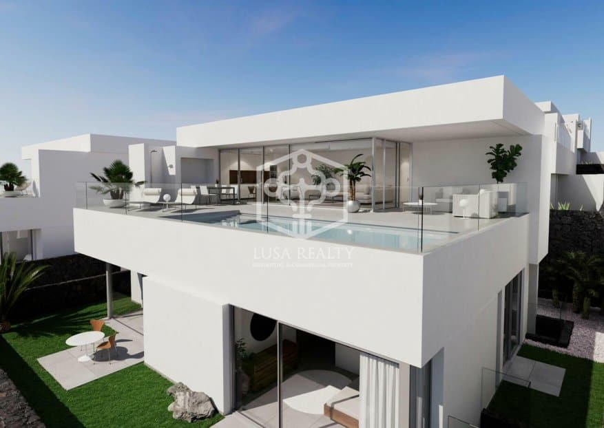 3 bedrooms Villa in Adeje, Spain No. 12258